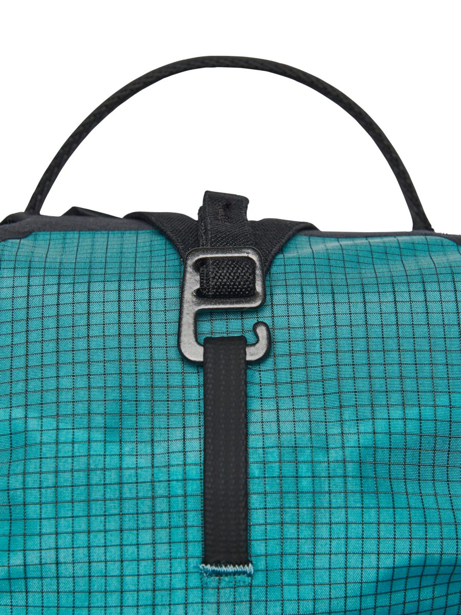 Women's Distance 8 Backpack - Past Season