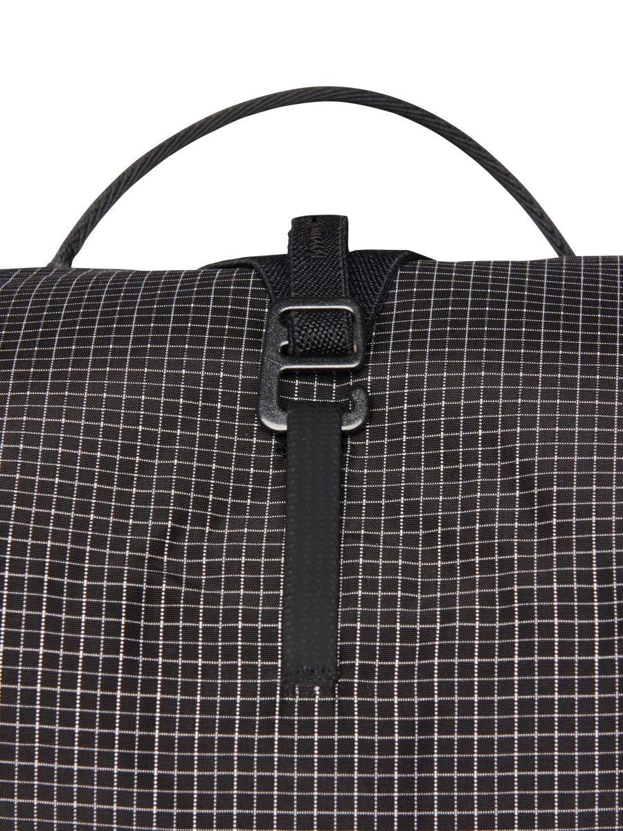 Distance 15 Backpack - Past Season