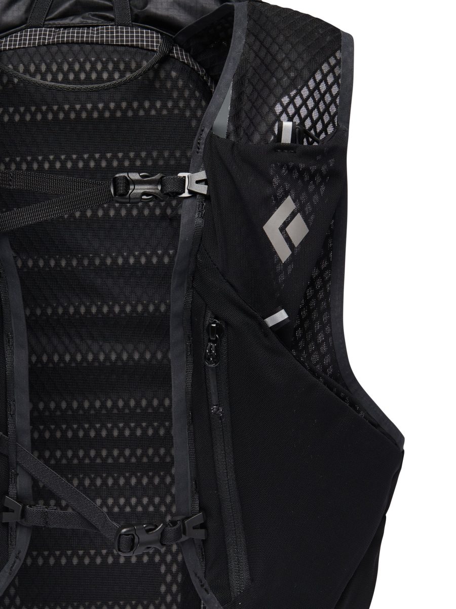 Distance 22 Backpack - Past Season